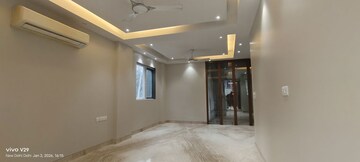 Room in 3 BHK Builder Floor at Greater Kailash I – for Rent