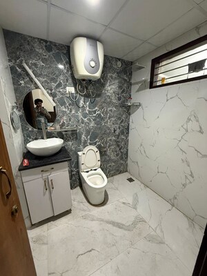 Bathroom in 1 RK Builder Floor at Saurabh Niwas, Sector 40 – for Rent