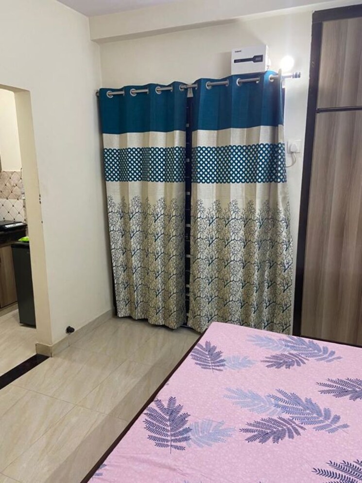 Bedroom, saurabh-niwas 1 RK 200 Sq.Ft. Builder Floor In Sector 40 Gurgaon 9731167
