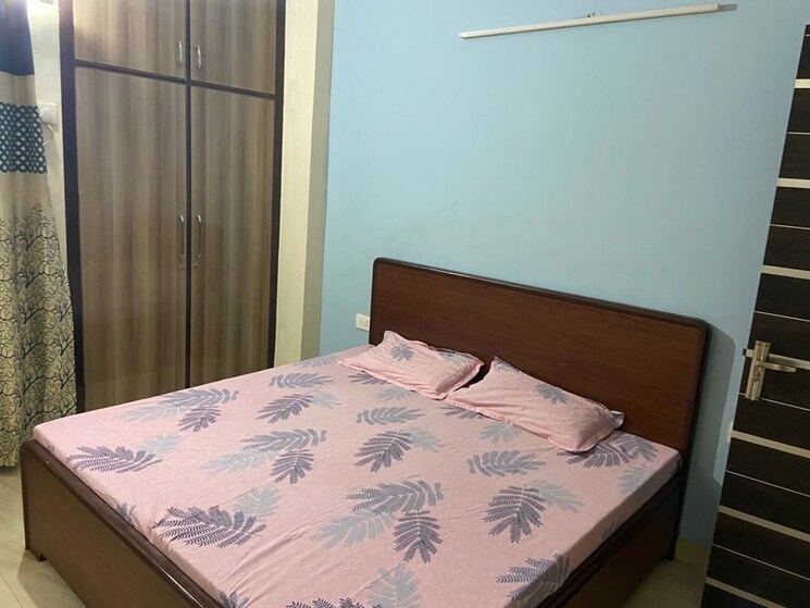 Bedroom, saurabh-niwas 1 RK 200 Sq.Ft. Builder Floor In Sector 40 Gurgaon 9731167