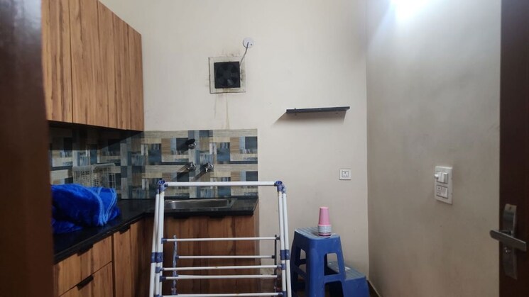 undefined, east of kailash 1 Bedroom 1000 Sq.Ft. Builder Floor In East Of Kailash Delhi 9731172