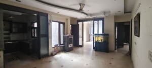 4 BHK Builder Floor For Rent in Roop Nagar