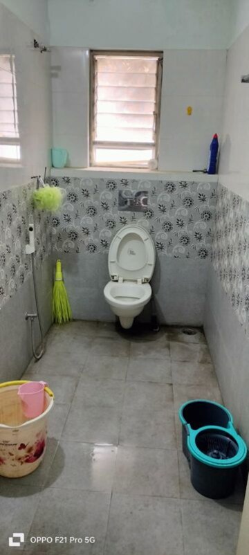 Master Bedroom in 2 BHK Builder Floor at Vip Road – for Rent