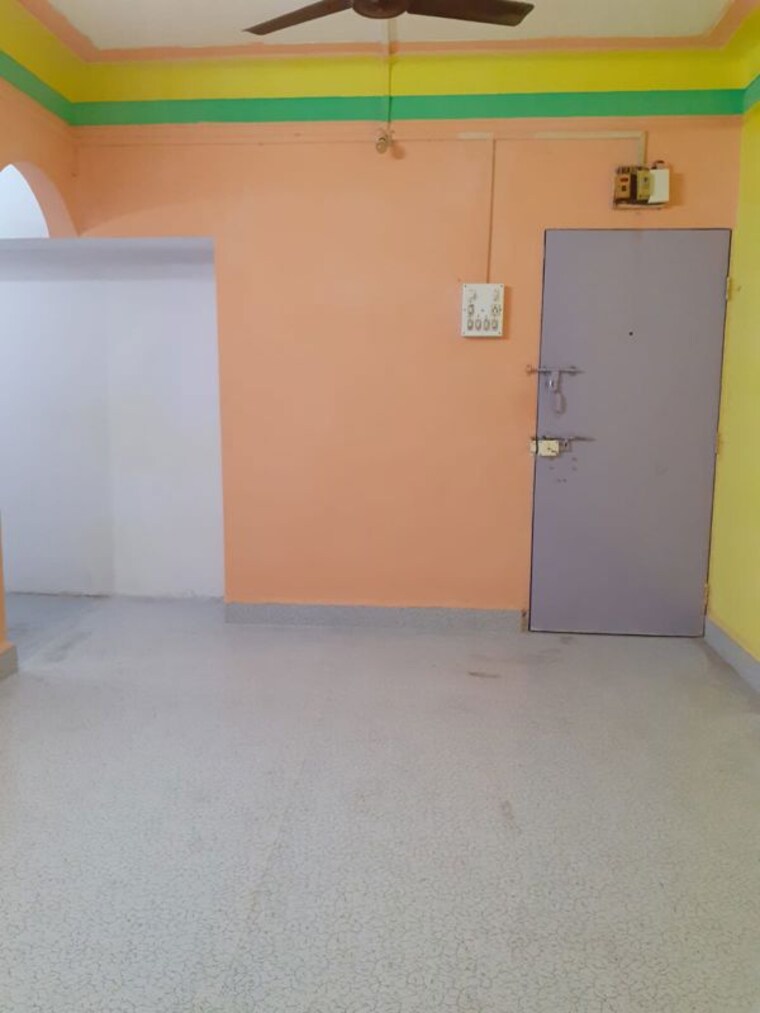 Room, baburao-dhore-bhavan 1.5 Bedroom 670 Sq.Ft. Apartment In Old Sangvi Pune 9724021