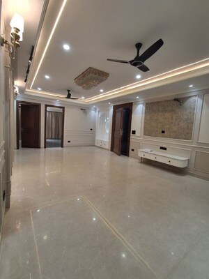 Living Room in 4 BHK Builder Floor at Ansal Versalia Avante, Sector 67a – for Sale