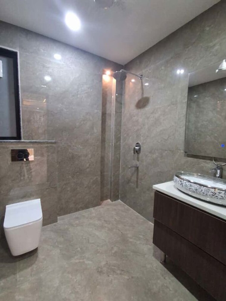 Bathroom, ansal-versalia-avante 4 Bedroom 2430 Sq.Ft. Builder Floor In Sector 67a Gurgaon 9731208