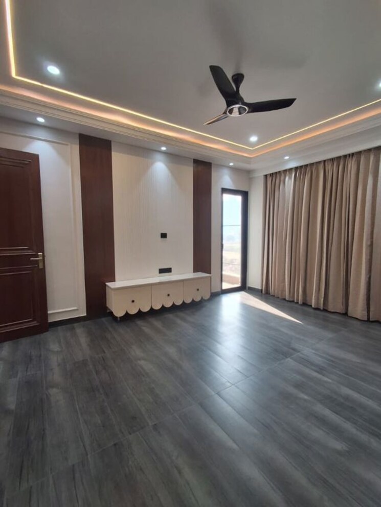 Room, ansal-versalia-avante 4 Bedroom 2430 Sq.Ft. Builder Floor In Sector 67a Gurgaon 9731208