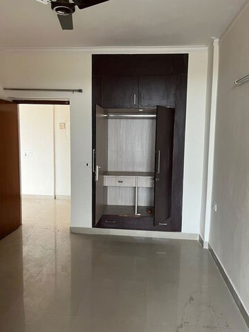 Bathroom in 5 BHK Penthouse at Sector 27 – for Sale