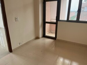 Room in 5 BHK Penthouse at Sector 27 – for Sale