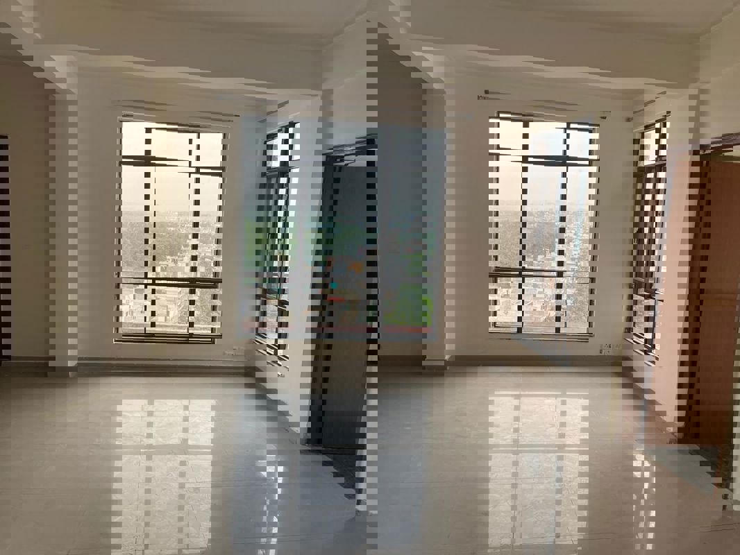 5 BHK + Pooja Room,Servant Room,Study Room,Extra Room Penthouse For Sale in Sector 27