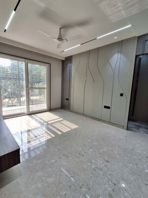 Room in 3.5 BHK Builder Floor at South City 2 – for Sale