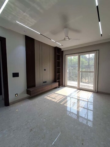 Room in 3.5 BHK Builder Floor at South City 2 – for Sale