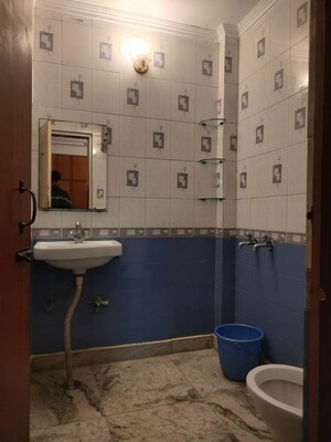 3 BHK Builder Floor For Rent in Saket