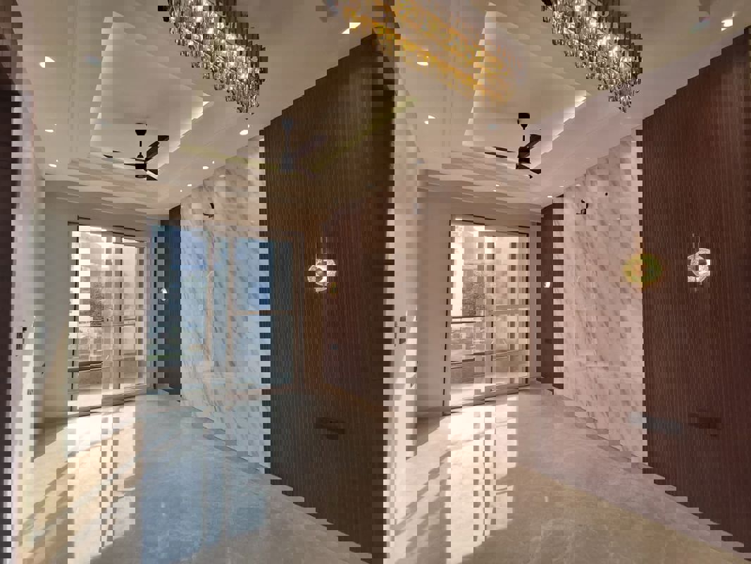 3.5 BHK + Servant Room Builder Floor For Sale in Sushant Lok III