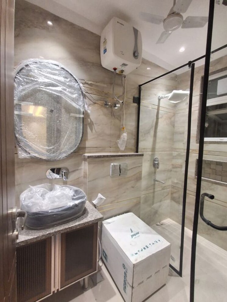 Bathroom, sector 57 4 Bedroom 2367 Sq.Ft. Builder Floor In Sector 57 Gurgaon 9731252