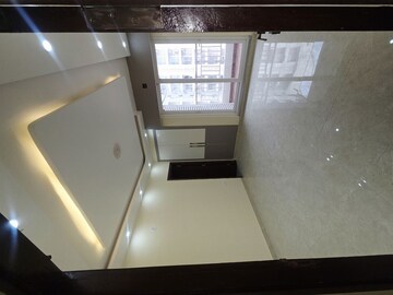 Furnished Amenities in 3.5 BHK Apartment at Rishita Mulberry Heights, Sushant Golf City – for Rent