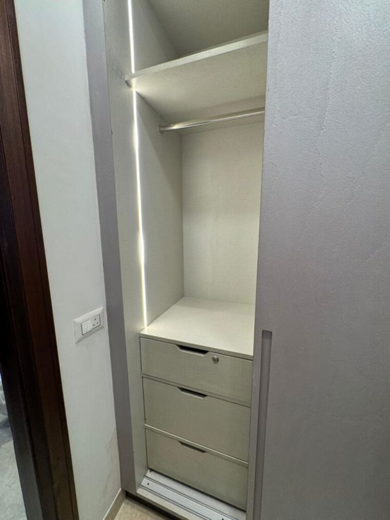 Bathroom, sector 8 3 Bedroom 350 Sq.Yd. Builder Floor In Sector 8 Panchkula 9731269