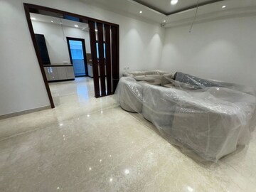 Room in 3 BHK Builder Floor at Sector 8 – for Sale