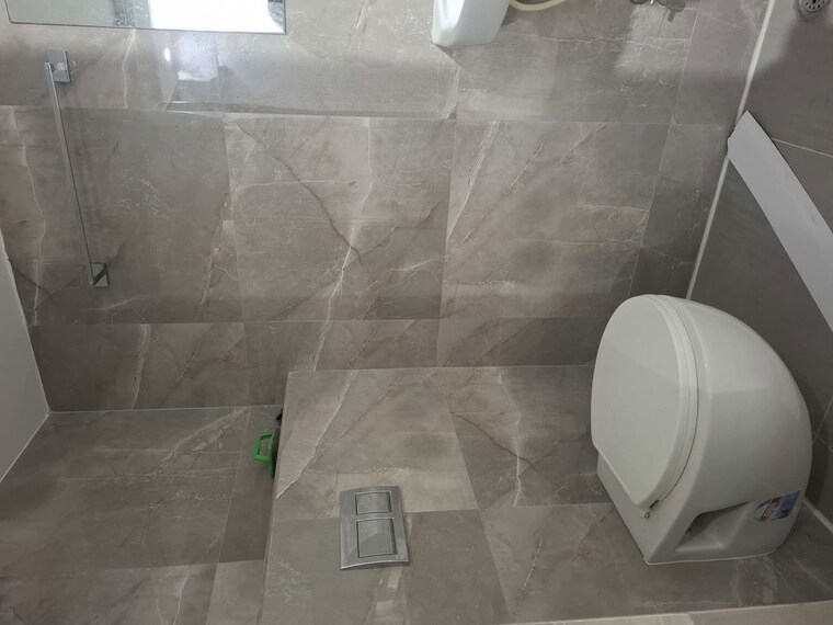 Bathroom, banjara hills 3 Bedroom 2000 Sq.Ft. Apartment In Banjara Hills Hyderabad 9731270