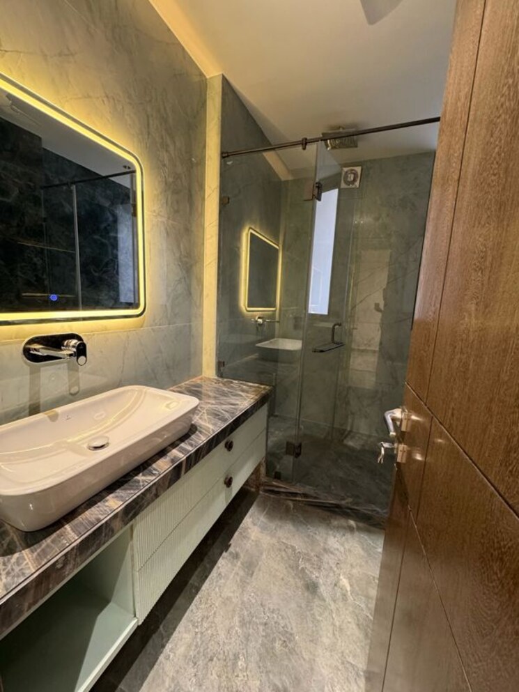 Bathroom, sector 48 4 Bedroom 4518 Sq.Ft. Builder Floor In Sector 48 Gurgaon 9731279