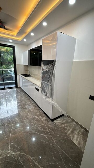 Balcony in 4 BHK Builder Floor at South City 2 – for Sale