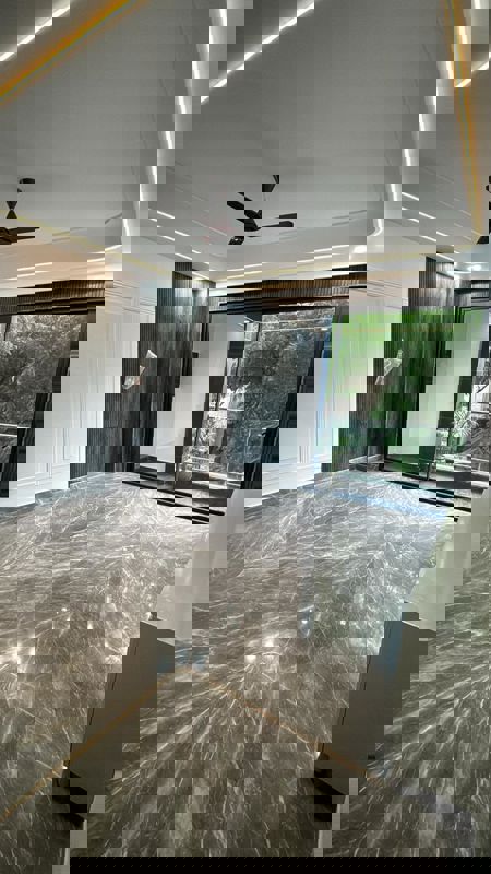 4 BHK + Pooja Room,Servant Room Builder Floor For Sale in 23, BlocK-E, South City I