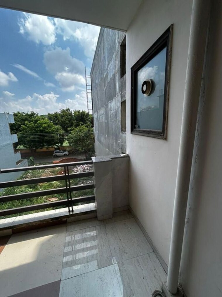 Balcony, royal-residency-gurgaon Studio 250 Sq.Ft. Builder Floor In Sector 45 Gurgaon 9731303