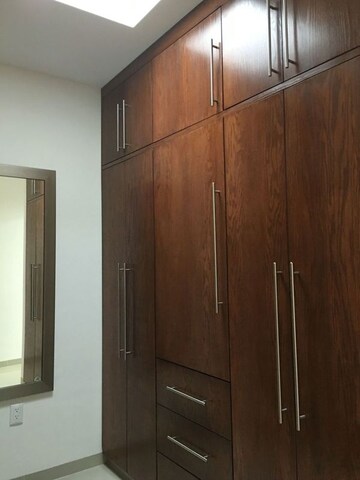 Furnished Amenities in  Pg at Vibhuti Khand – for Rent