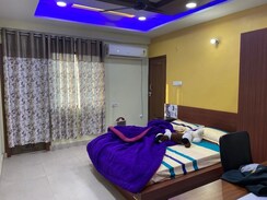 Pg For Rent in Vibhuti Khand