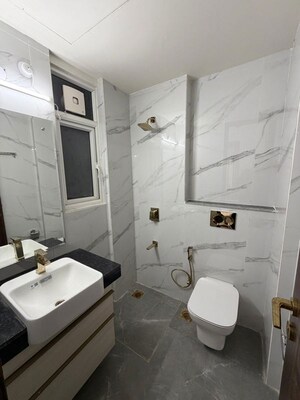 Master Bedroom in 1 RK Builder Floor at Greenwood City, Sector 40 – for Rent