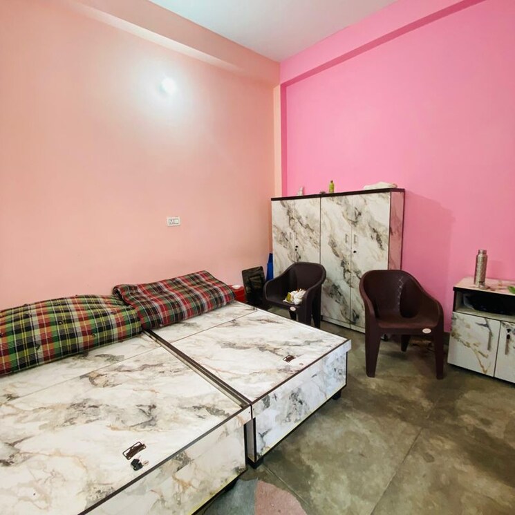 Bedroom, gomti nagar Pg For Girls In Gomti Nagar 9731345