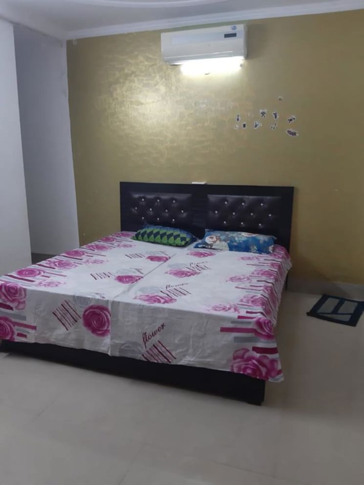 Bedroom, ardee-mall 2 Bedroom 1300 Sq.Ft. Builder Floor In Sector 52 Gurgaon 9731348