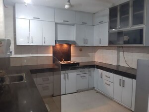 Kitchen in 2 BHK Builder Floor at Ardee Mall, Sector 52 – for Rent