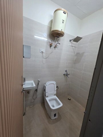 Bathroom in Studio Builder Floor at Sector 45 – for Rent