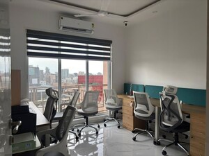 Gym in 5 BHK Apartment at Mohini Castle, Khar West – for Rent