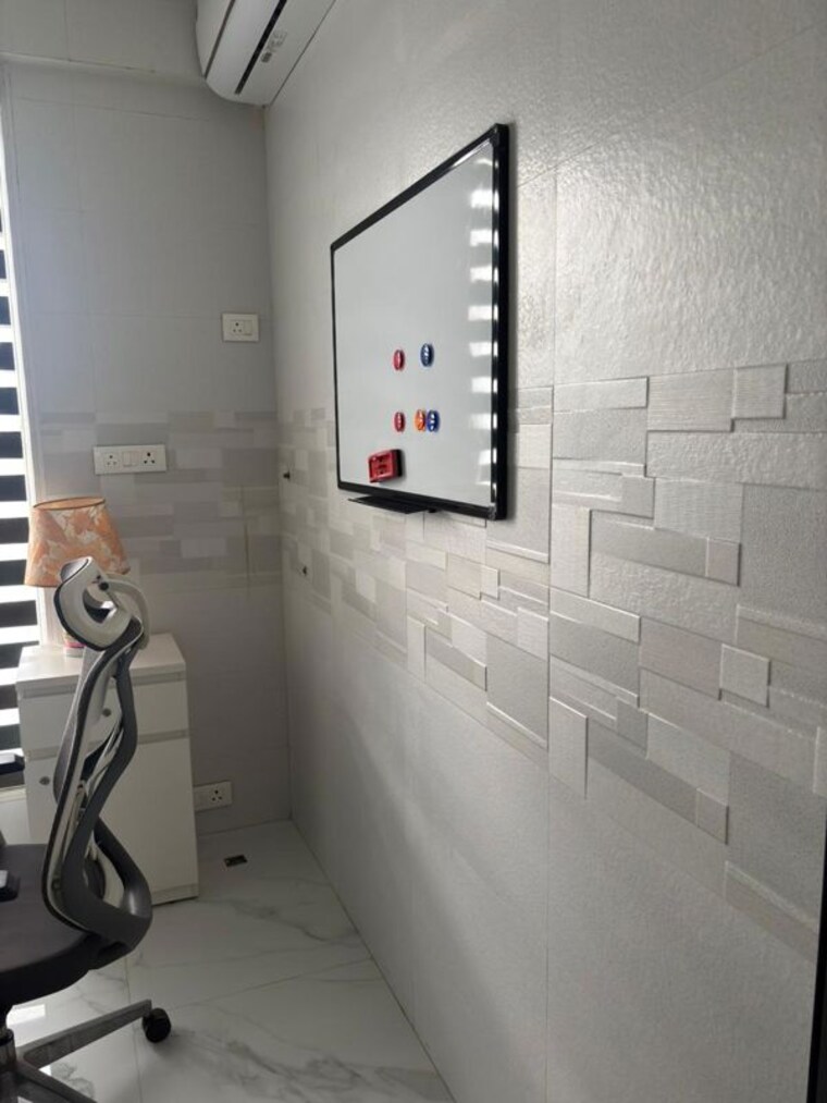 Bathroom, mohini-castle 5 Bedroom 4000 Sq.Ft. Apartment In Khar West Mumbai 9731387