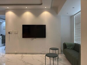 Bathroom in 5 BHK Apartment at Mohini Castle, Khar West – for Rent