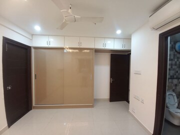 Room in 3 BHK Apartment at SMR Vinay Iconia Hyderabad, Kondapur – for Rent