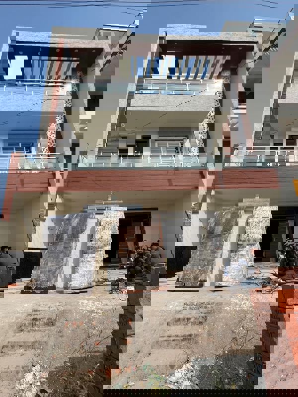 Pg For Rent in Prem Girls Pg 