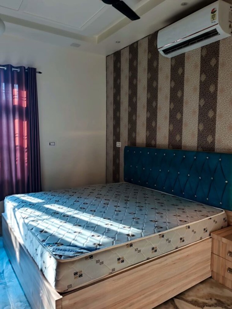 Room, gomti nagar Pg For Boys & Girls In Gomti Nagar 9731431