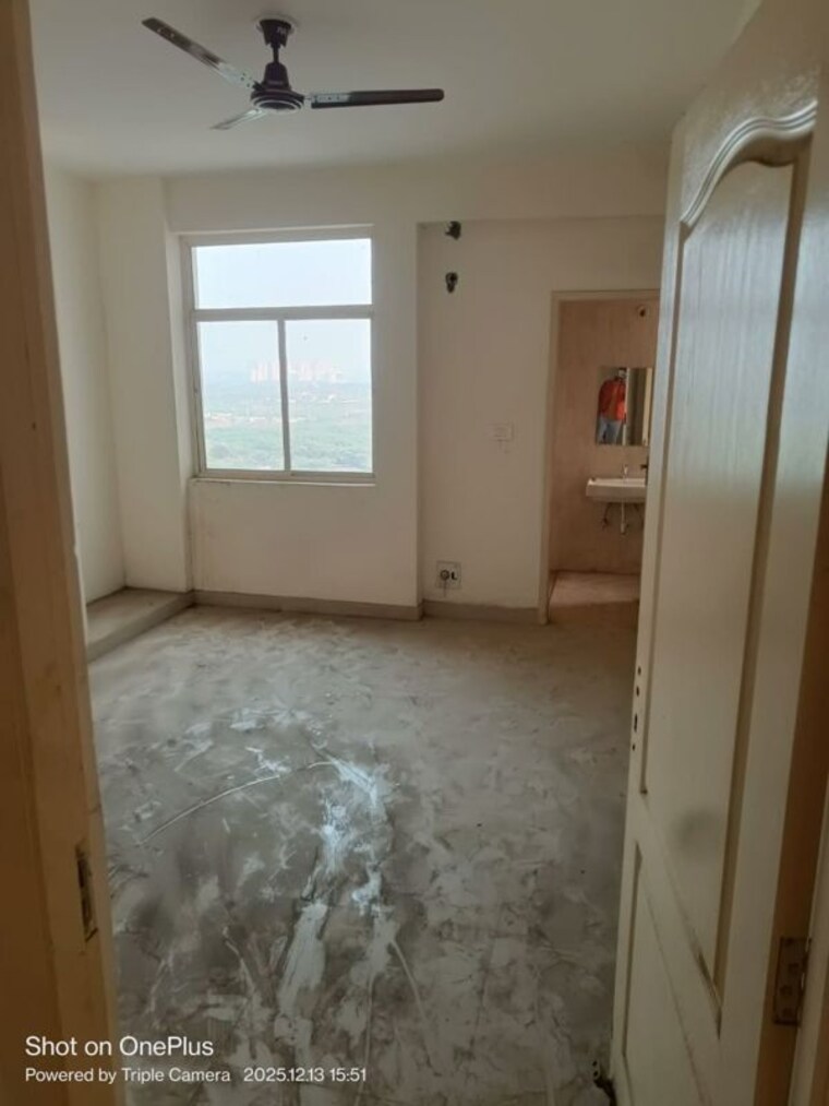 Room, grand-omaxe 2.5 Bedroom 1250 Sq.Ft. Apartment In Gomti Nagar Lucknow 9731445