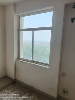 2.5 BHK Apartment For Sale in Grand Omaxe