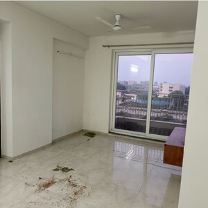 2 BHK Apartment For Rent in BPTP Discovery Park, Sector 80