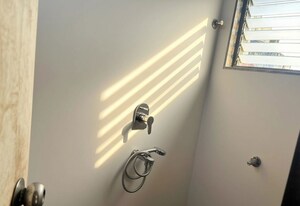 Furnished Amenities in 2 BHK Apartment at MIG Colony, Worli – for Rent