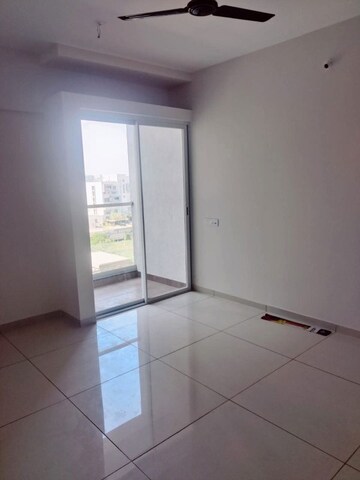 Room in 2.5 BHK Apartment at Yashwin Orrizonte, Kharadi – for Rent