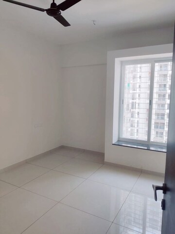 Room in 2.5 BHK Apartment at Yashwin Orrizonte, Kharadi – for Rent