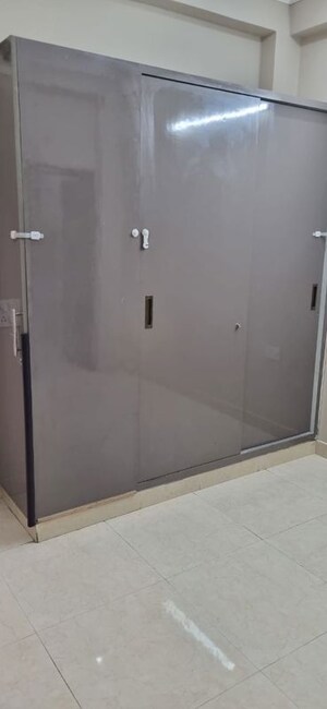 Room in 2 BHK Apartment at RWA Apartments Sector 12, Sector 12 – for Rent