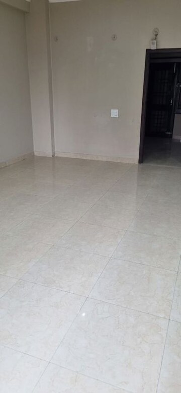 Room in 2 BHK Apartment at RWA Apartments Sector 12, Sector 12 – for Rent