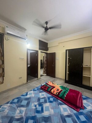 Bedroom in 2 BHK Apartment at Tolichowki – for Rent