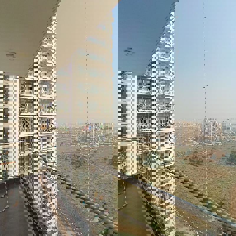 3 BHK + Pooja Room,Servant Room,Extra Room Apartment For Rent in Mapsko Royale Ville